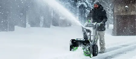 Cold Weather Workplace Guide: How to Stay Safe, Warm & Productive